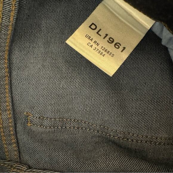 DL1961 Amanda Low Rise Skinny Jeans Dark Blue Women’s Size 30 - Picture 8 of 9